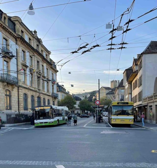 V&V Centre Neuchâtel Esterno foto